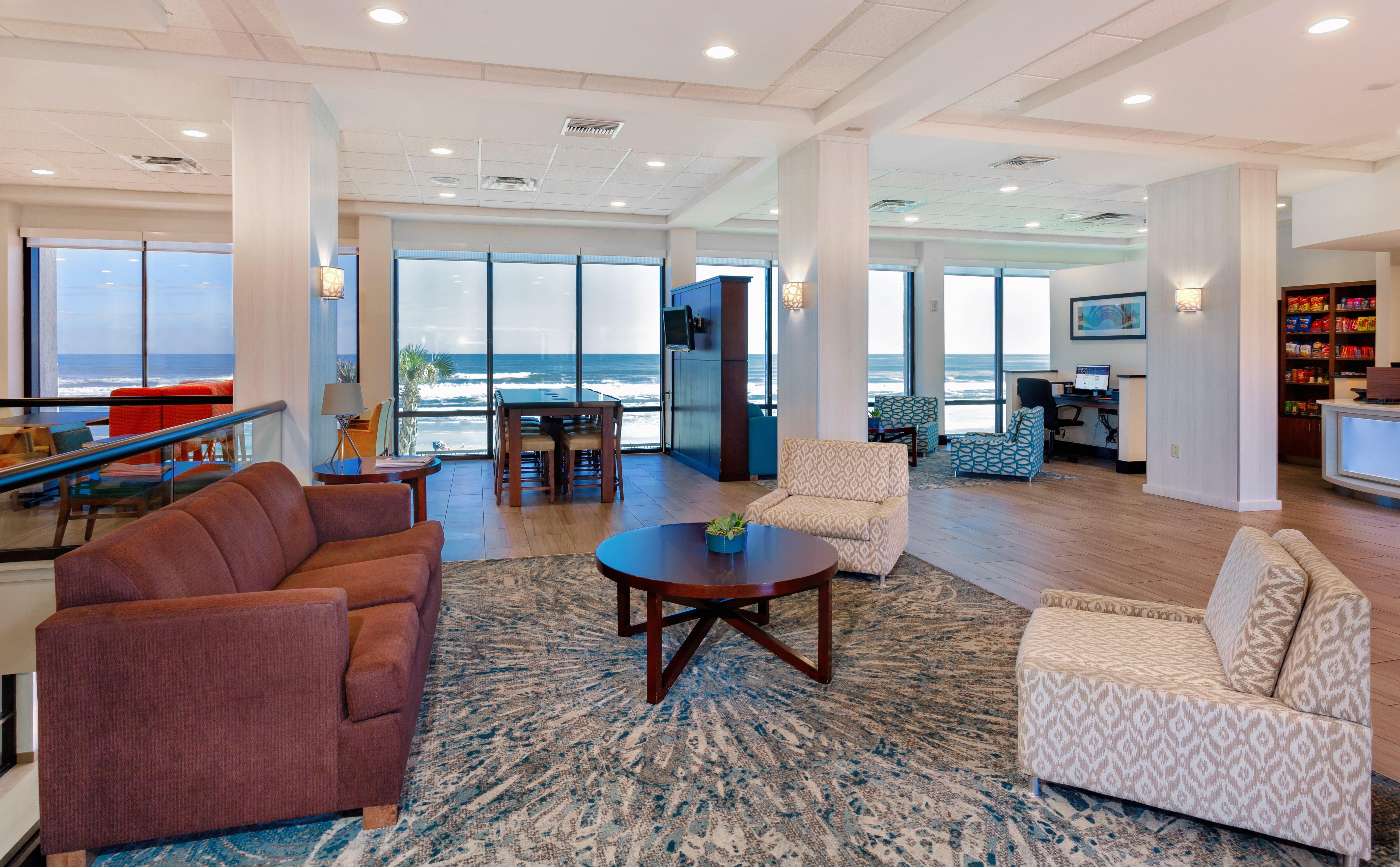 Holiday Inn Express & Suites Oceanfront Daytona Beach Shores By Ihg Exteriér fotografie