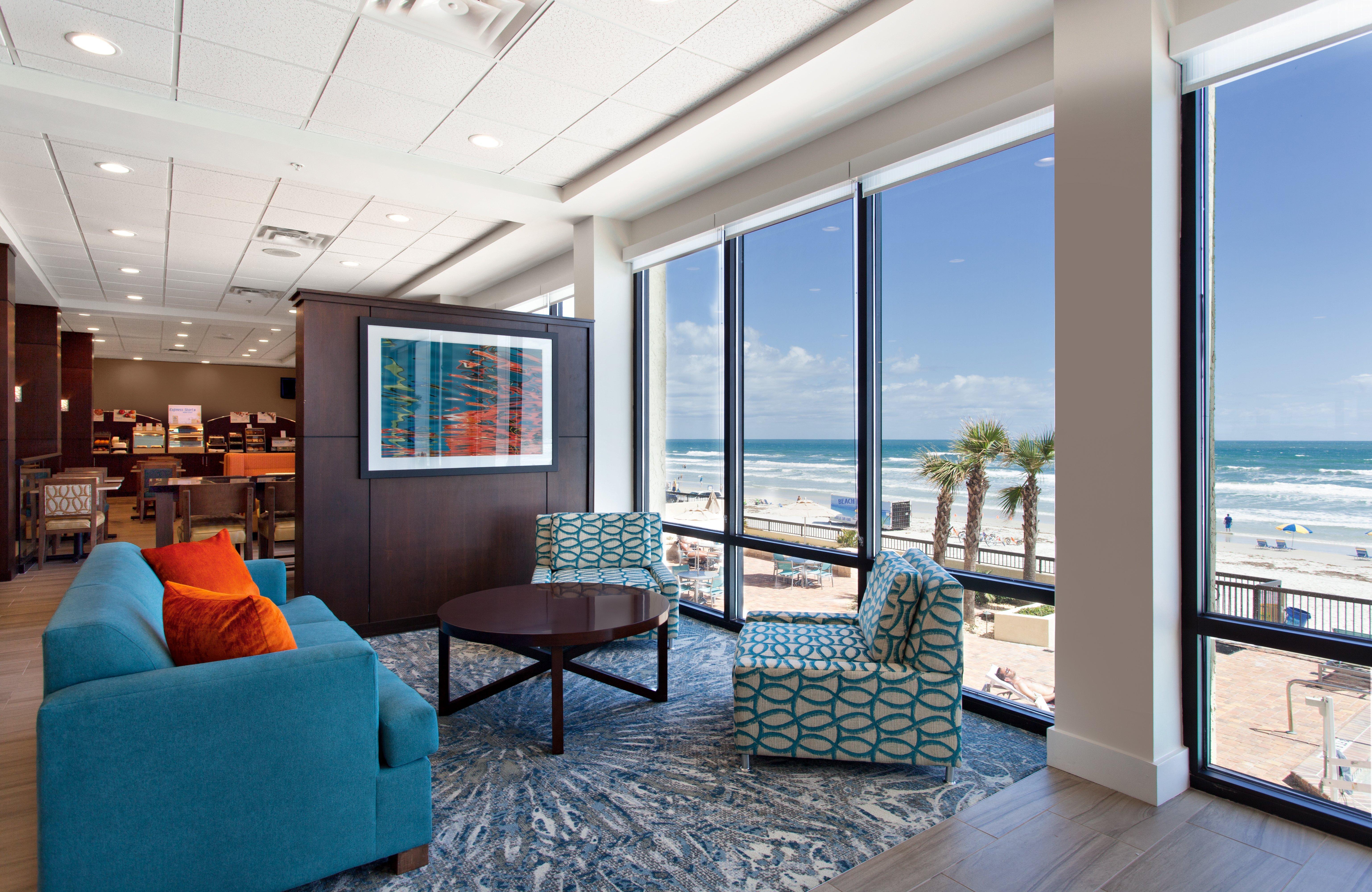 Holiday Inn Express & Suites Oceanfront Daytona Beach Shores By Ihg Exteriér fotografie