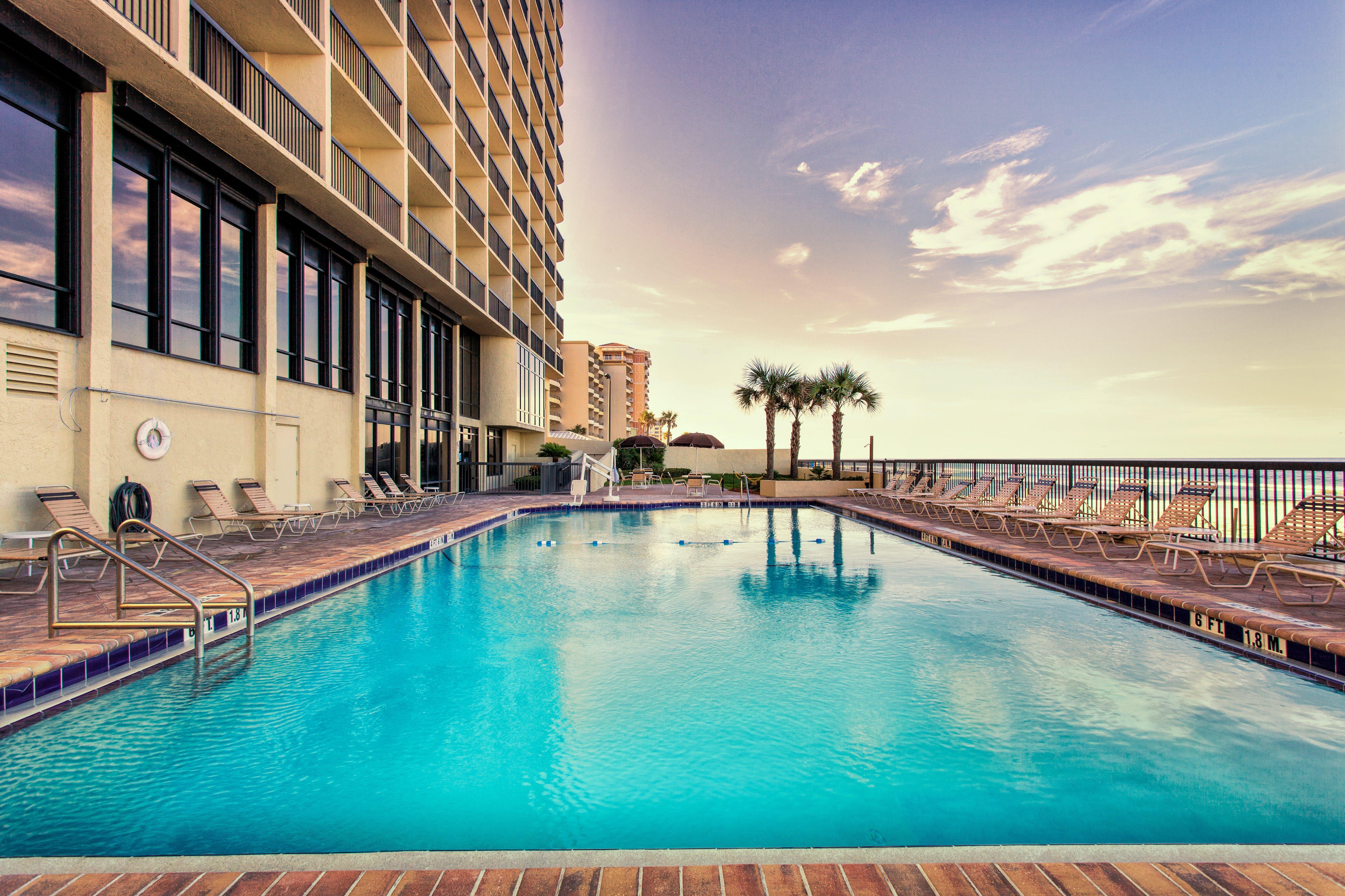 Holiday Inn Express & Suites Oceanfront Daytona Beach Shores By Ihg Exteriér fotografie
